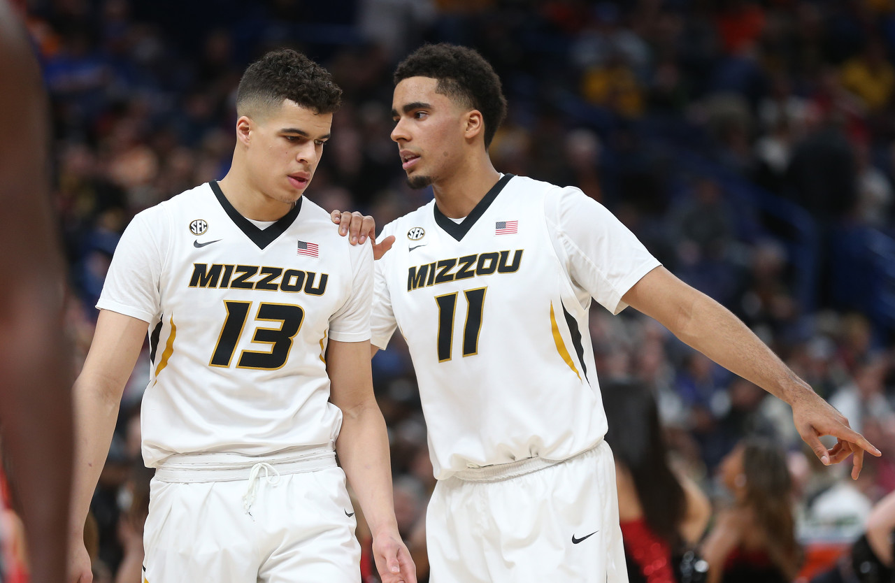 华体会官网-波特：我大学时才失去童贞 之前不敢 但之后就没缺过女人